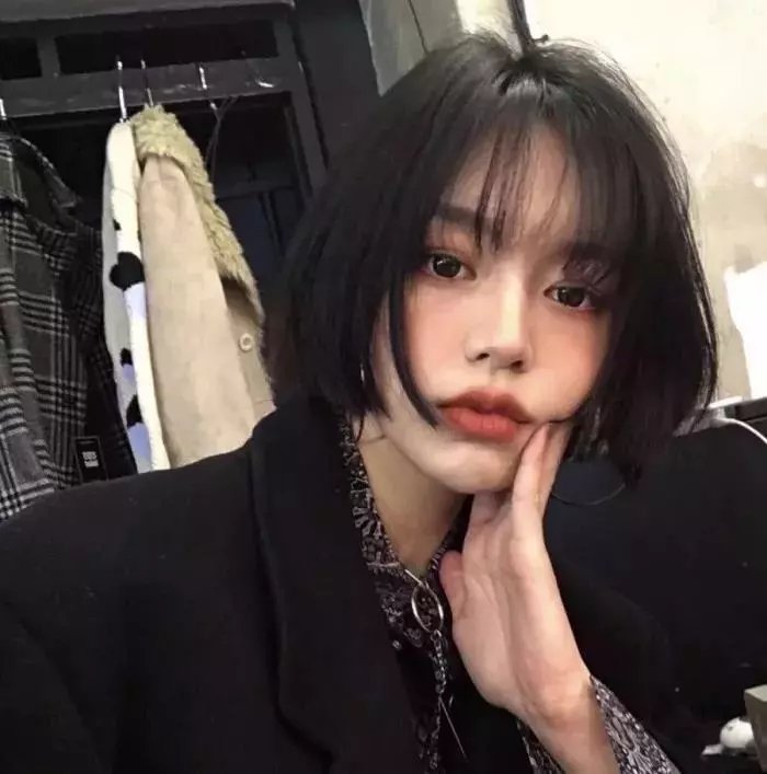 阿特拉斯耸耸肩